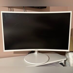 Samsung White Curved Monitor for Home Office
